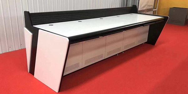 直線型操作臺(tái)