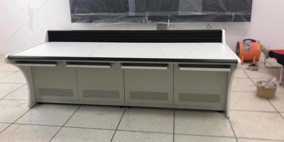 精致操作臺廠家供貨坪山聚龍學校項目建設