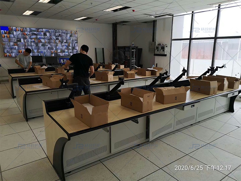 定制監(jiān)控操作臺(tái)